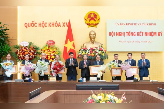 Ủy ban Kinh tế và Tài chính tổ chức Hội nghị tổng kết công tác nhiệm kỳ khoá XV