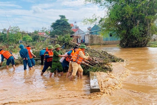 Lực lượng Công an nhân dân chủ động phòng, tránh, ứng phó bão số 15 năm 2025