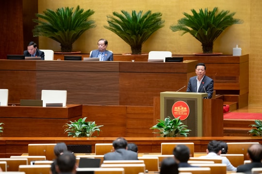 Chiều 28/11/2025: Quốc hội thảo luận ở hội trường về dự án Luật sửa đổi, bổ sung một số điều của Luật Quy hoạch đô thị và nông thôn