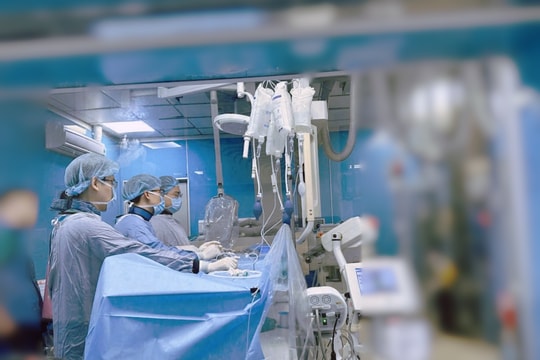 Cứu sống nam thanh niên 19 tuổi bằng tái thông toàn bộ xoang tĩnh mạch não