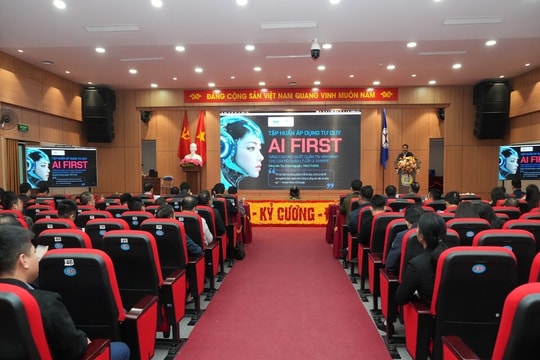 Công ty Điện lực Hà Tĩnh: tập huấn ứng dụng AI trong sản xuất kinh doanh cho gần 300 cán bộ, công nhân viên