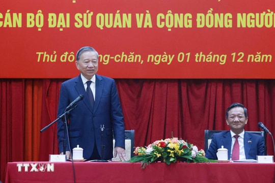 Tổng Bí thư Tô Lâm gặp gỡ cán bộ Đại sứ quán và cộng đồng người Việt tại Lào