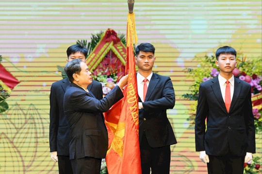 Chủ tịch Quốc hội Trần Thanh Mẫn: Mỗi trang sách là một “hàng rào tư tưởng”, mỗi công trình là một “pháo đài lý luận”