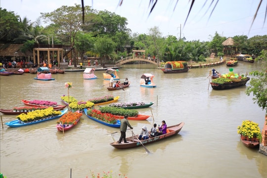 Lễ hội Văn hóa sông nước Cần Thơ năm 2025: Lan tỏa hình ảnh thành phố “An toàn - Thân thiện - Hấp dẫn - Bền vững”
