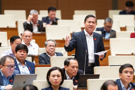 Sáng 1/12/2025: Quốc hội thảo luận ở hội trường về Dự án Luật sửa đổi, bổ sung một số điều của Luật Địa chất và khoáng sản