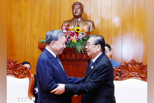 Tổng Bí thư Tô Lâm thăm các nguyên lãnh đạo Lào