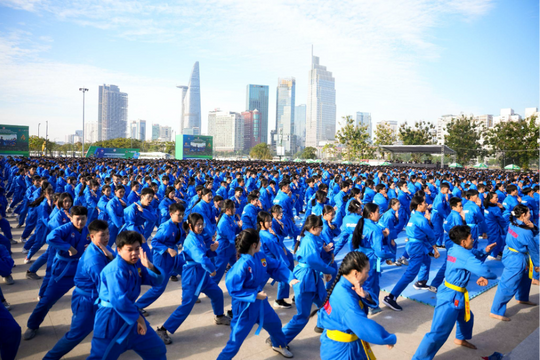 60.000 học sinh lập kỷ lục kép thế giới với màn đồng diễn võ nhạc Vovinam