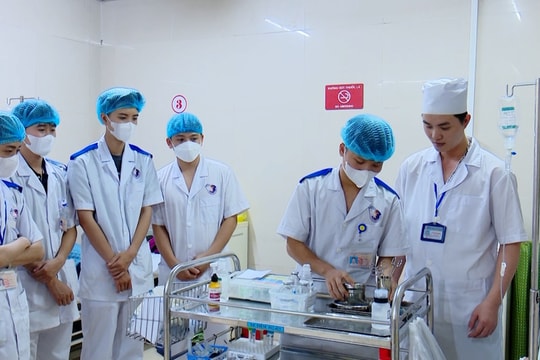 Bệnh viện Đa khoa tỉnh Ninh Bình: Làm chủ nhiều kỹ thuật mới, phát triển kỹ thuật mũi nhọn