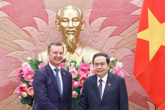 High political trust key to fostering Vietnam-Russia cooperation: NA Chairman