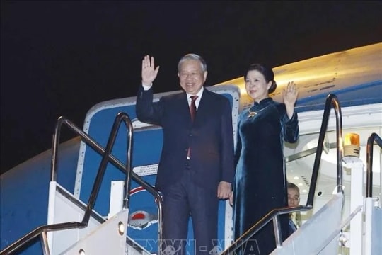 Vietnamese Party chief successfully wraps up state visit to Laos