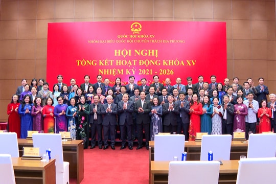 Chủ tịch Quốc hội Trần Thanh Mẫn dự hội nghị tổng kết Nhóm đại biểu Quốc hội chuyên trách địa phương