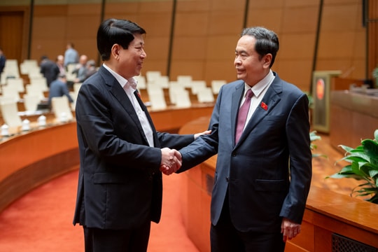 Sáng 4/12/2025: Quốc hội thảo luận tại hội trường c ác Báo cáo công tác nhiệm kỳ 2021-2026 của Chủ tịch nước, Chính phủ
