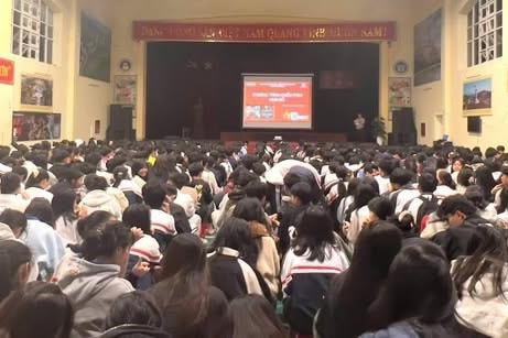 “Mưa đỏ”: Đánh thức ký ức phim lưu động - nhịp cầu văn hóa kết nối các thế hệ
