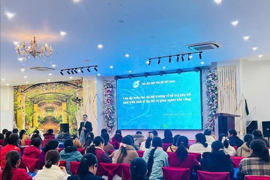 Tập huấn nâng cao năng lực hỗ trợ phụ nữ phát triển kinh tế tập thể và giảm nghèo bền vững