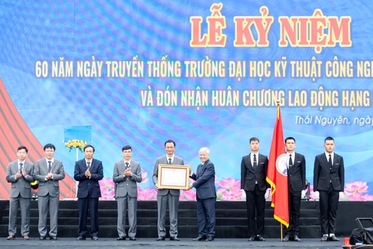 Phó Chủ tịch Thường trực Quốc hội Đỗ Văn Chiến dự Lễ kỷ niệm 60 năm Ngày truyền thống Trường Đại học Kỹ thuật Công nghiệp