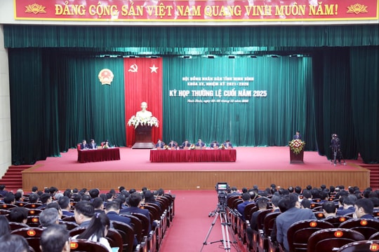 HĐND tỉnh Ninh Bình khai mạc kỳ họp thường lệ cuối năm