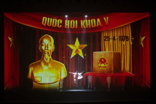 ĐBQH HÀ ÁNH PHƯỢNG (Phú Thọ): Công nghệ hiện đại giúp lịch sử Quốc hội trở nên sống động