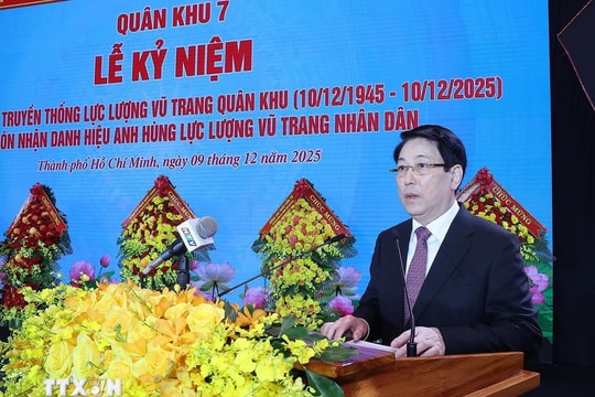 Chủ tịch nước Lương Cường: Quân khu 7 phát huy truyền thống “Trung thành vô hạn, chủ động sáng tạo, tự lực tự cường, đoàn kết quyết thắng”