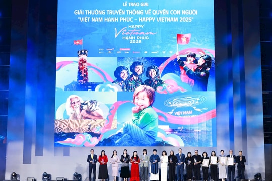 LPBank lan tỏa thông điệp “Chạm Lộc Phát – Chạm Hạnh Phúc” tại Vietnam Happy Fest 2025