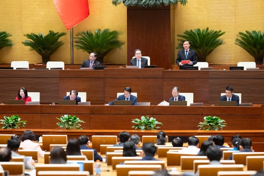 Sáng 9/12/2025: Quốc hội thảo luận tại hội trường về các báo cáo công tác của Chánh án TA NDTC, Viện trưởng VKS NDTC; công tác phòng, chống tội phạm và vi phạm pháp luật; công tác thi hành án; công tác phòng, chống tham nhũng năm 2025