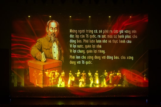 ĐBQH Trần Thị Hồng Thanh (Ninh Bình): Hành trình cảm xúc và lời nhắc nhở về trọng trách người đại biểu nhân dân