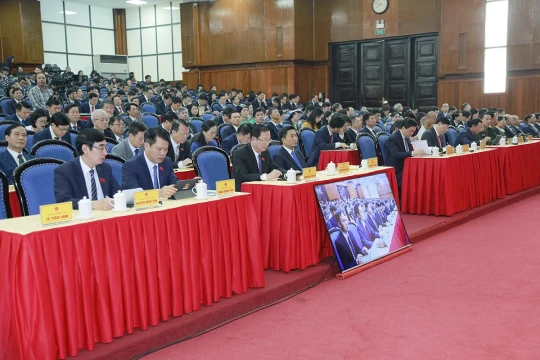 Đề xuất các giải pháp căn cơ tạo động lực tăng trưởng