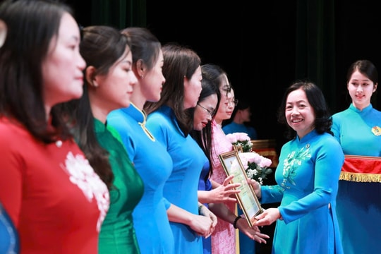 Xây dựng đội ngũ lao động hiện đại, sáng tạo