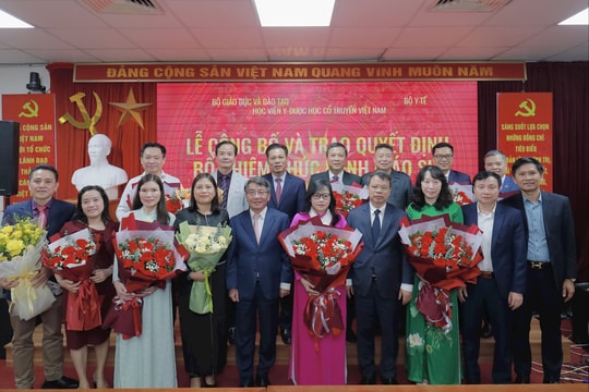 Học viện Y - Dược học Cổ truyền Việt Nam trao quyết định bổ nhiệm chức danh phó giáo sư năm 2025