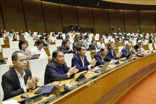 NA approves investment policies of int’l airport, expressway projects