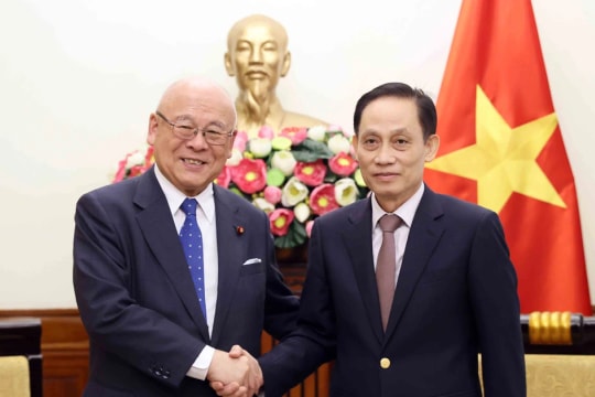 Foreign Minister welcomes Special Advisor to Japan-Vietnam Parliamentary Friendship Alliance