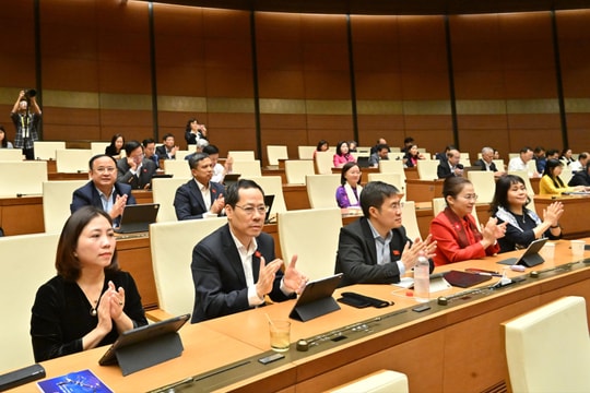 Quốc hội thông qua Nghị quyết về một số cơ chế, chính sách tháo gỡ khó khăn, vướng mắc trong tổ chức thi hành Luật Đất đai