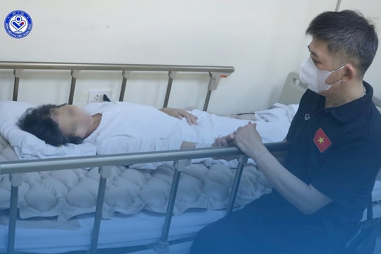 Cấp cứu bệnh nhân u nguyên bào nuôi di căn đa phủ tạng hiếm gặp