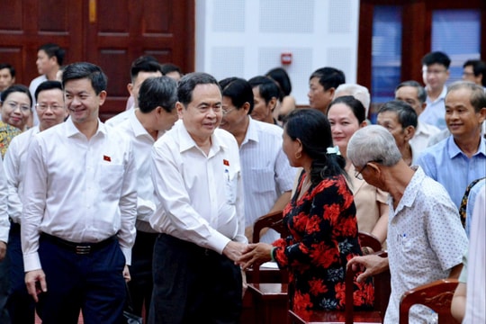 Chủ tịch Quốc hội Trần Thanh Mẫn tiếp xúc cử tri tại phường Vị Thanh, Cần Thơ