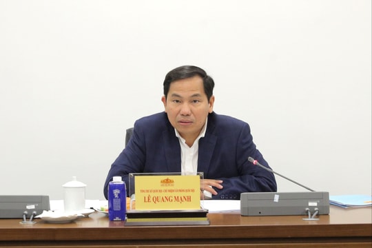 Tổng Thư ký Quốc hội, Chủ nhiệm Văn phòng Quốc hội Lê Quang Mạnh chủ trì họp giao ban với các đơn vị của Văn phòng Quốc hội