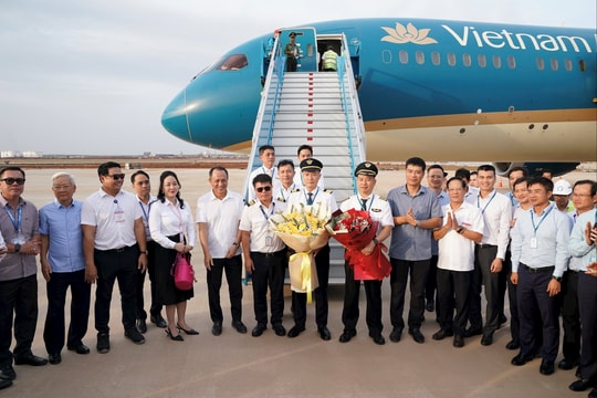 Sân bay Long Thành chính thức đón tàu bay thương mại đầu tiên