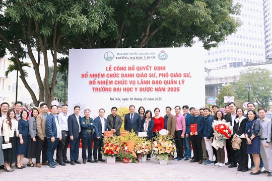 Giám đốc Bệnh viện Việt Đức được bổ nhiệm Phó Giáo sư tại Trường Đại học Y Dược, ĐH Quốc gia Hà Nội