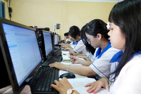TP. Hồ Chí Minh: Chủ động cho học sinh làm quen với hình thức thi trên máy tính