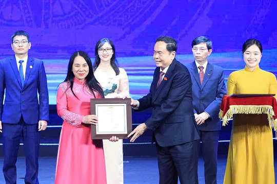 80 năm - Mạch nguồn chảy mãi