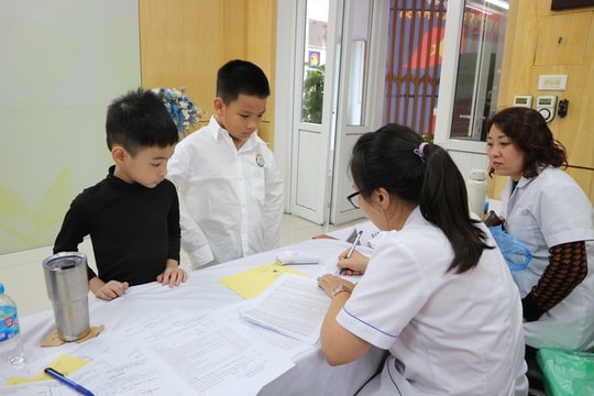 Hà Nội khuyến cáo tiêm đủ vaccine trước nguy cơ bại liệt xâm nhập