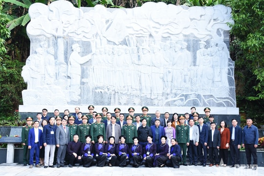 Đại tướng Nguyễn Trọng Nghĩa chủ trì các hoạt động về nguồn, tri ân tại tỉnh Cao Bằng