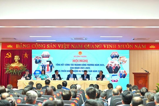 Ba trụ cột ngành Công thương vững vàng bước vào kỷ nguyên mới