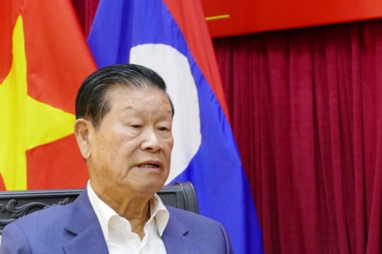 Former Lao official hails Vietnam’s achievements after 40 years of renewal