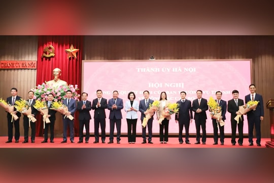 Ban Thường vụ Thành ủy Hà Nội công bố các quyết định về công tác cán bộ