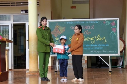Lâm Đồng: Công an xã Tuy Đức triển khai mô hình “Điểm tựa cho em”, đồng hành cùng trẻ em có hoàn cảnh khó khăn