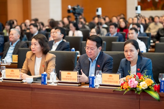Đổi mới công tác kiểm tra, giám sát và kỷ luật của Đảng trong Đảng bộ Văn phòng Quốc hội