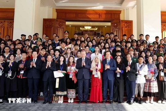 Tổng Bí thư Tô Lâm gặp mặt học sinh, sinh viên, thanh niên dân tộc thiểu số xuất sắc, tiêu biểu