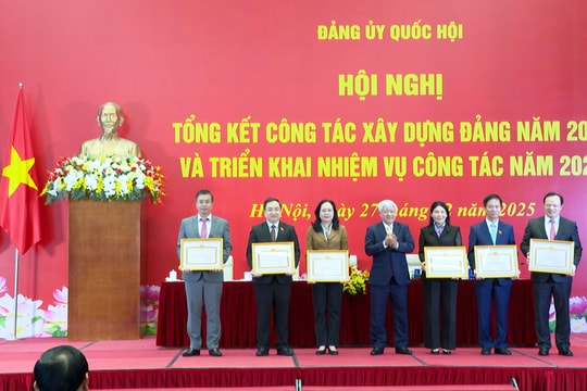 “Dĩ bất biến, ứng vạn biến”, Đảng bộ Quốc hội hoàn thành xuất sắc nhiệm vụ 2025
