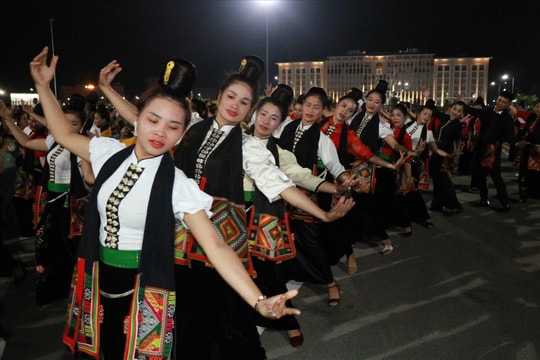 Gìn giữ tinh hoa văn học, nghệ thuật dân gian dân tộc thiểu số