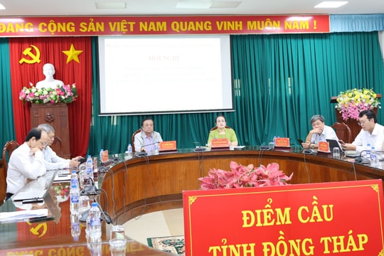 Phó Chủ tịch Quốc hội Lê Minh Hoan dự tổng kết công tác chuyển đổi số trong các cơ quan Đảng