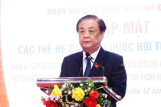 Phó Chủ tịch Quốc hội Lê Minh Hoan dự gặp mặt kỷ niệm 80 năm Ngày Tổng tuyển cử đầu tiên bầu Quốc hội Việt Nam của Đoàn ĐBQH tỉnh Khánh Hòa